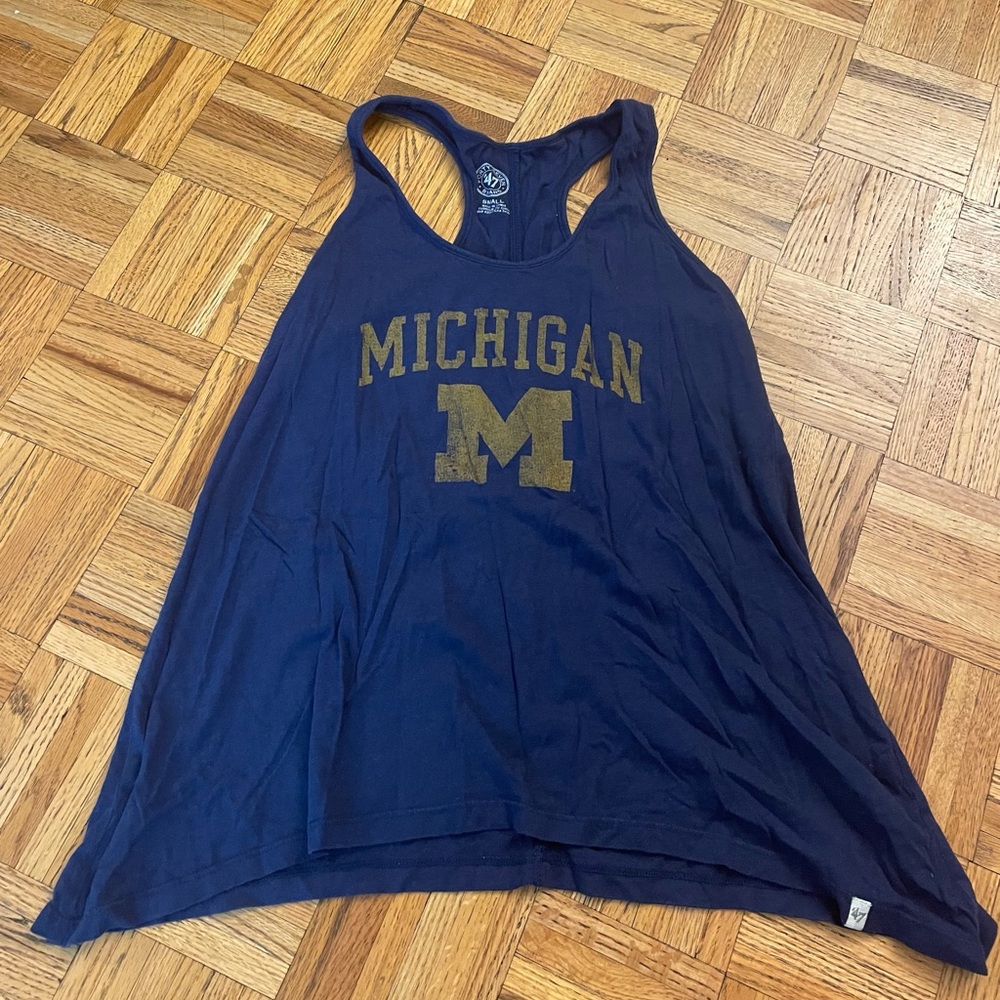 Michigan tank top size Small